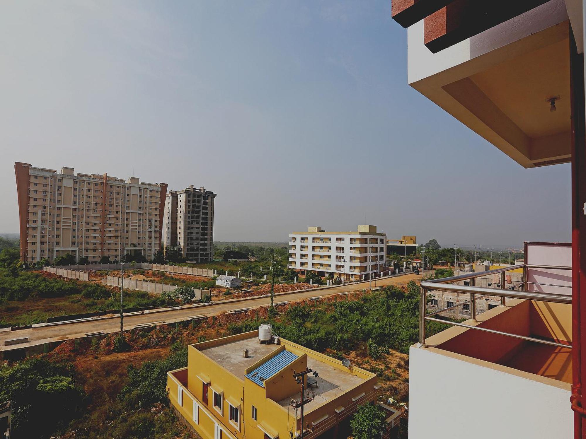 Oyo 17276 The Maple Tree Hotels Bhubaneswar Zewnętrze zdjęcie