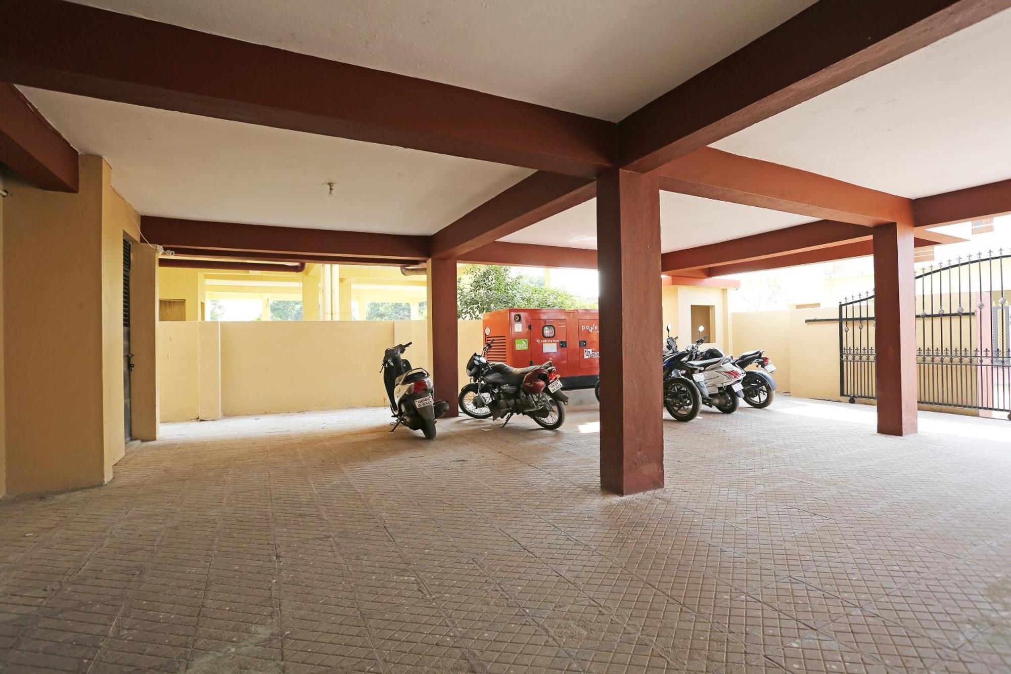 Oyo 17276 The Maple Tree Hotels Bhubaneswar Zewnętrze zdjęcie