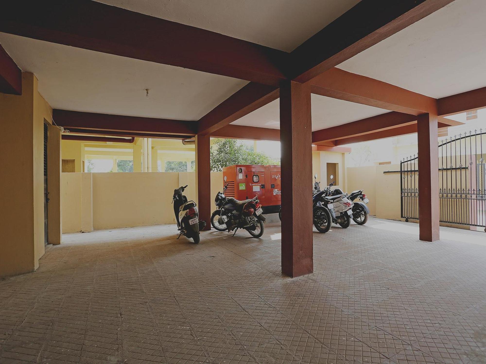 Oyo 17276 The Maple Tree Hotels Bhubaneswar Zewnętrze zdjęcie