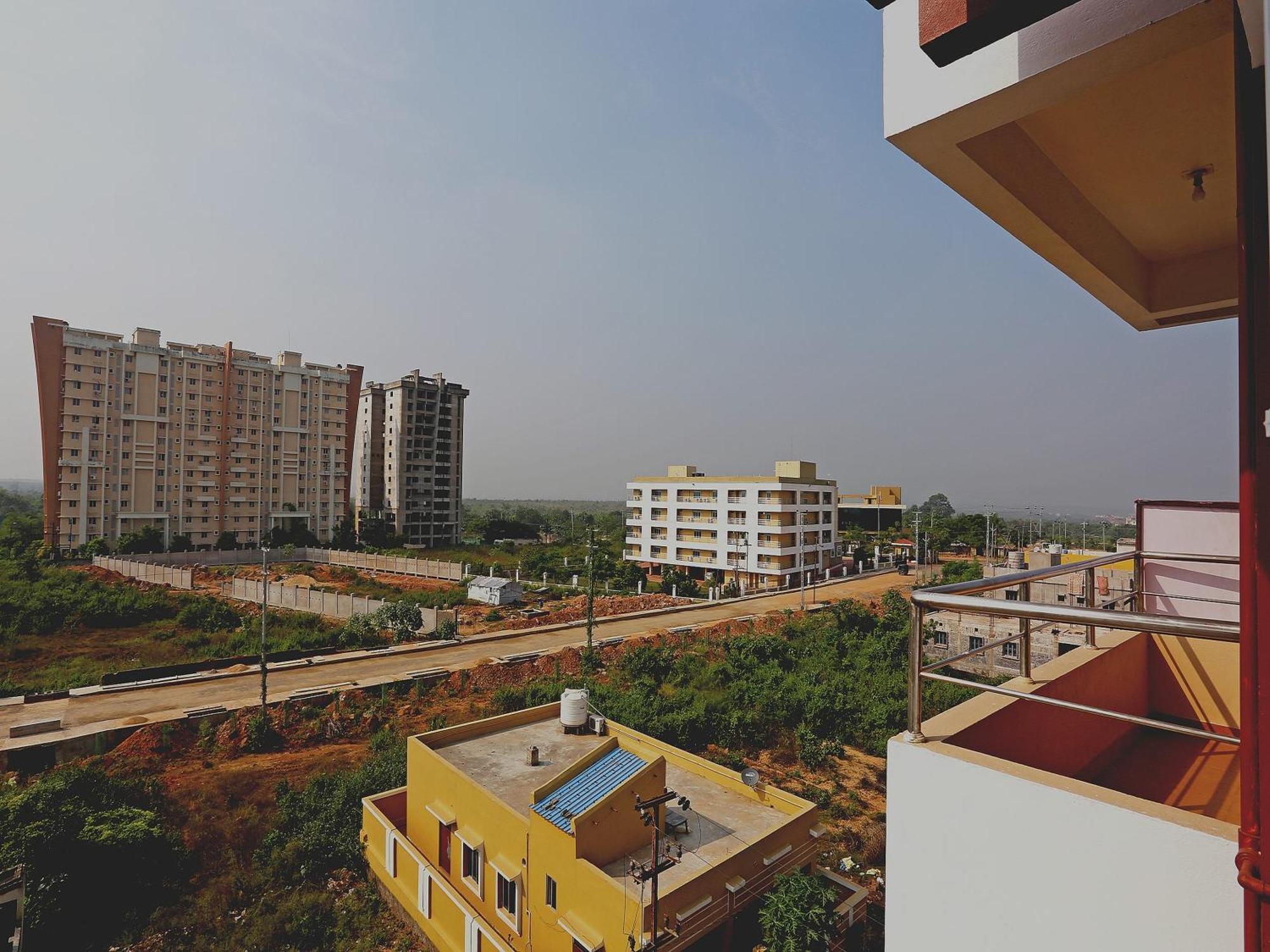 Oyo 17276 The Maple Tree Hotels Bhubaneswar Zewnętrze zdjęcie